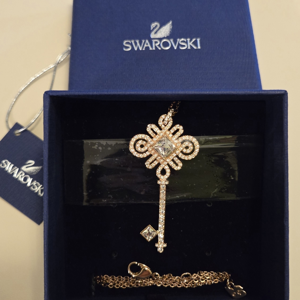 Swarovski Necklace With Key Pendant
